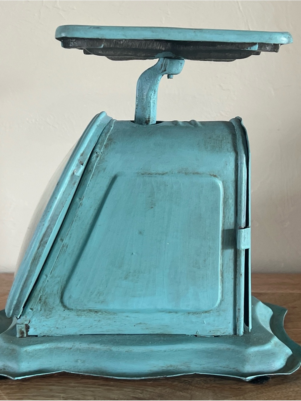 Turquoise Vintage-Style farmhouse decorative Bedford Clockworks scale clock - Picture 8 of 10